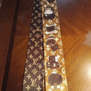 Louis Vuitton Brown and Gold Patterned Tie